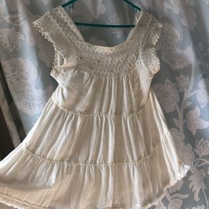 Free people peasant top ultimate boho linen top with lace and bead detailing S/P